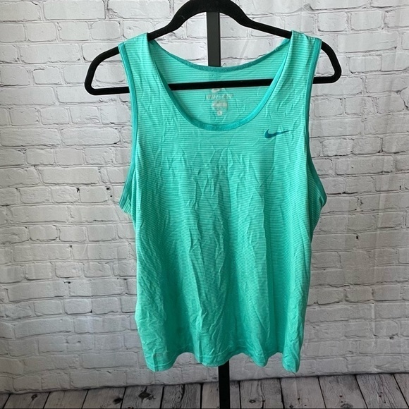 Nike Drifit Turquoise Tank Top Size Large - Picture 1 of 4